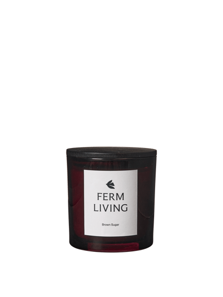 Ferm Living Vitto geurkaars - dark grape - Hoogte 10 cm
