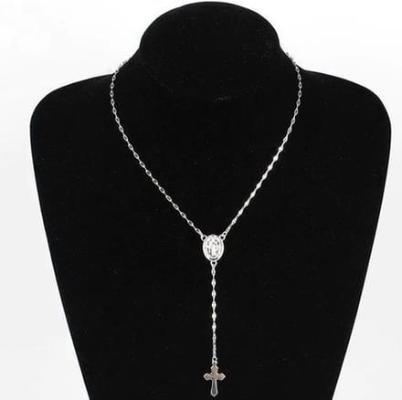 Ketting met kruisje en medaille zilverkleur