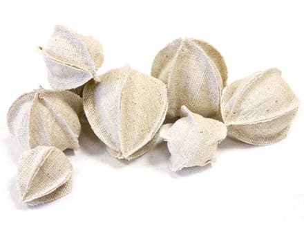 HOBI - 12 natuurlijke linnen physalis decoraties 3 tot 5 cm