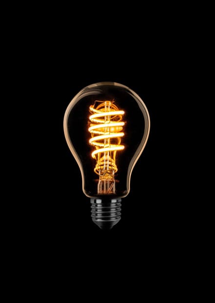 ETH Led Zigbee Spiraal Standaard A60 E27 6W dimtone van 2700k naar 2200k Goud 490L