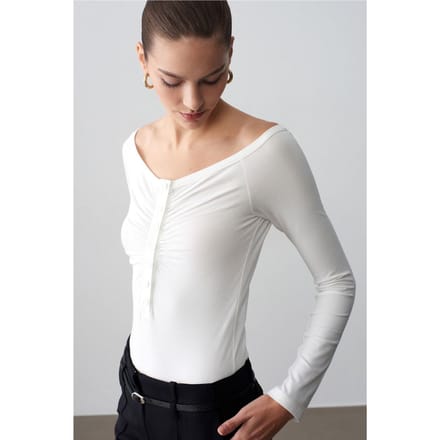 Slim-fit Bootuit Top