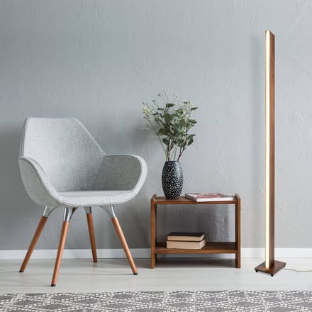 Näve LED vloerlamp Madera in hout-optiek, dimbaar