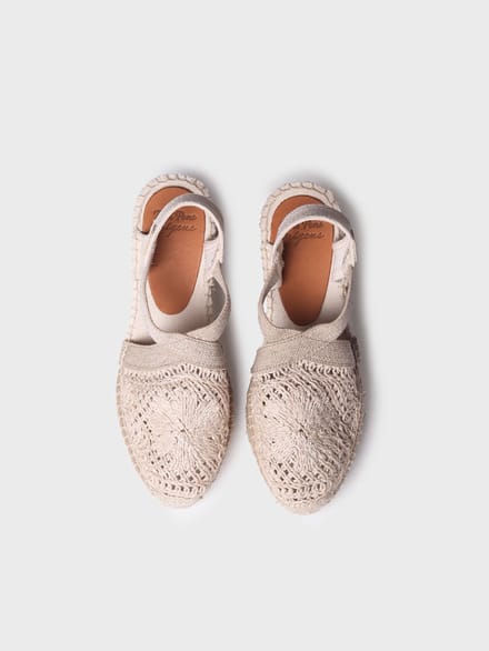 Dames espadrilles van gehaakte stof | THALIA