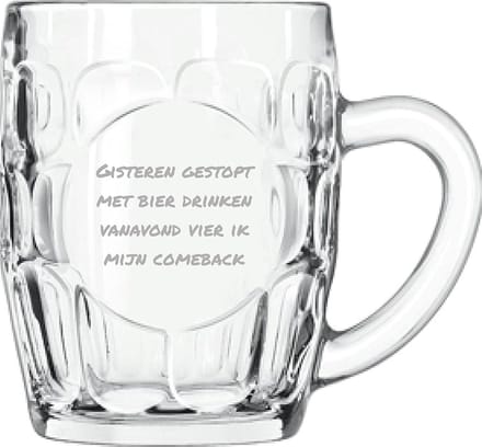 Bierpul gegraveerd - 55cl - Gisteren gestopt met bier drinken, vanavond vier ik mijn comeback