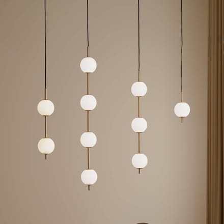 UMAGE LED hanglamp Audrey, messingkleurig, 4-lamps. Ø 12 cm
