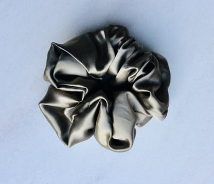 Scrunchie XL satijn - goud/brons - handgemaakt- handmade