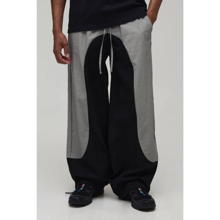 Baggy Fit Trainingsbroek Met Paneeldetails | Black | Size XS