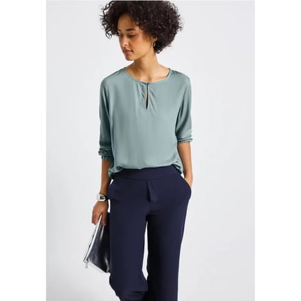Blouse met ronde hals en uitsnijding