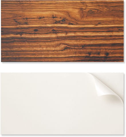 Zelfklevend decoratief element van vinyl voor thuis, 100x50 cm, met een natuurlijke houtnerfstructuur.