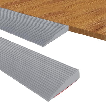 Zelfklevende Drempelhelling voor Rolstoel en Rollator - Antislip Rubberen Oprijplaat