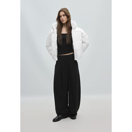 Stradivarius Basis gewatteerd jack met capuchon  Ecru XL