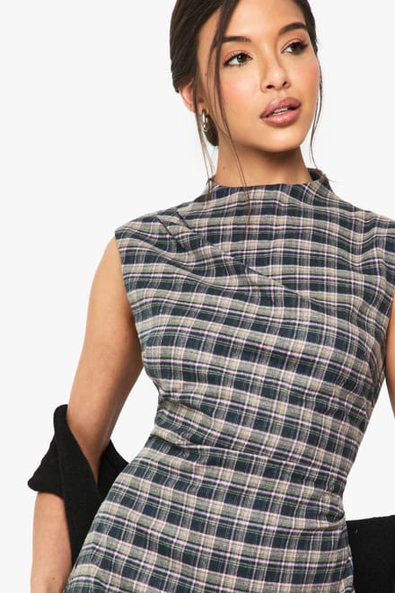 boohoo Dames Bekijk de op maat gemaakte A-lijn mini-jurk | Maat: 42