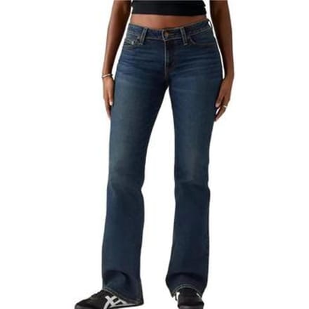 Flared/Bootcut Levis Superlow