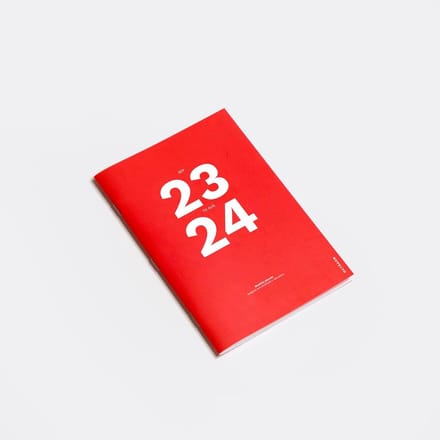 Maandplanner 2023-2024 - Agenda Organizer - Afspraken Plannen - Softcover Lichtgewicht - A5 formaat - Rood