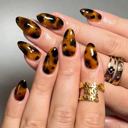 Kunstnagels - Opdrukbare nagels - Feestelijke look - 24 stuks set - Middelgroot - Luipaardprint