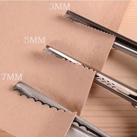 Outils de Couture Nécessaires pour le Bricolage Ciseaux de Couturière 3/5/7mm Dentelle Ondulée Ciseaux de Tailleur Ciseaux à Main en Acier Inoxydable beige