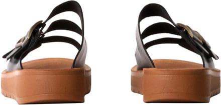 Sandalen om aan te trekken