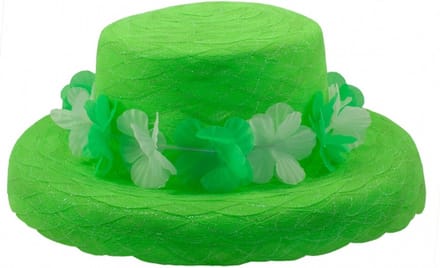 Groene hoed met bloemen