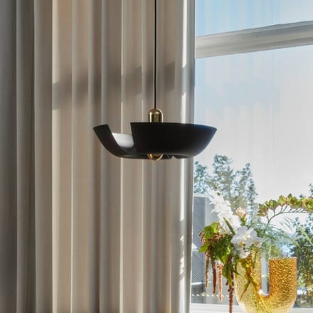 AYTM hanglamp Cycnus, zwart, Ø 45 cm, aluminium, E27