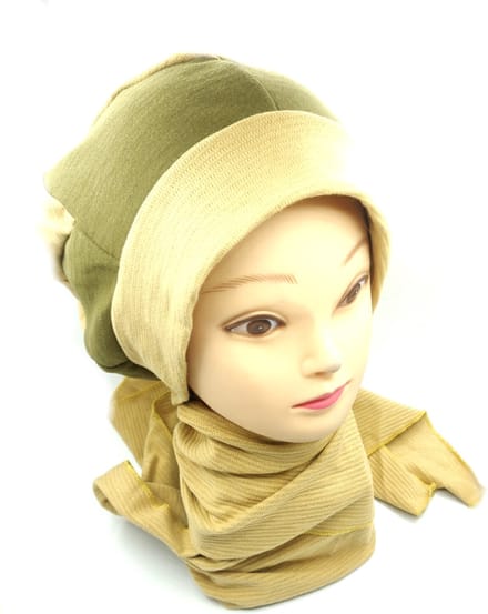Mooie lichtgele Hoofddoek, hijab.