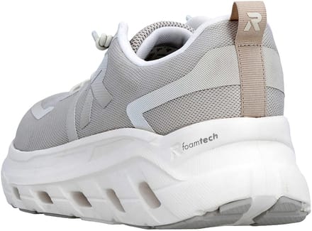 Sportschoenen met veters