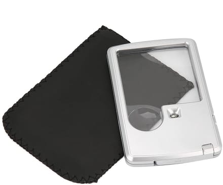 Dailygoods - Vergrootglas met LED Licht en Lederen Tas