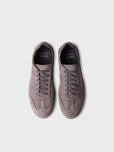 Herensneakers met vetersluiting van nubuckleer | JORDI