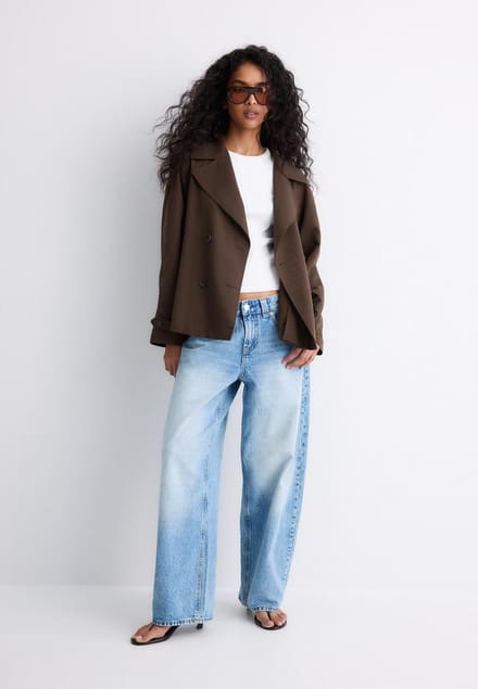 Stradivarius Soepelvallende korte trenchcoat met riem  Bruin M