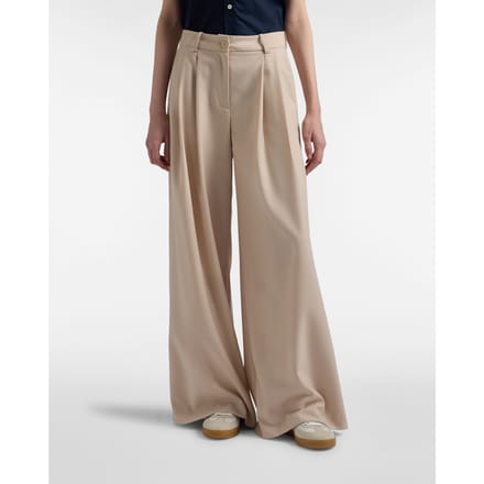 broek taille hoge vrouw zand