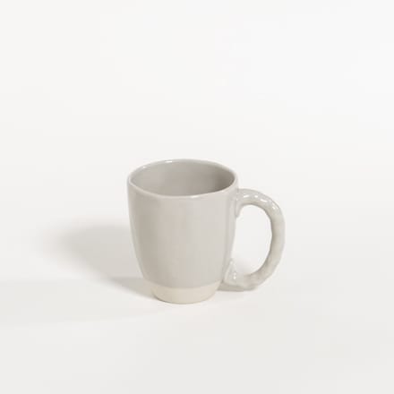 The Table atelier - kopje met oor - Ø 7 - 130 ml - handgemaakt - grijs