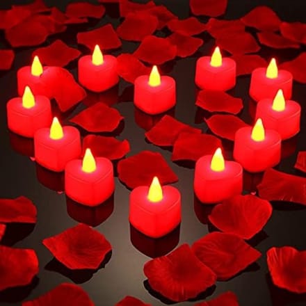 Romantische LED-theelichtkaarsen en zijden rozenblaadjes set