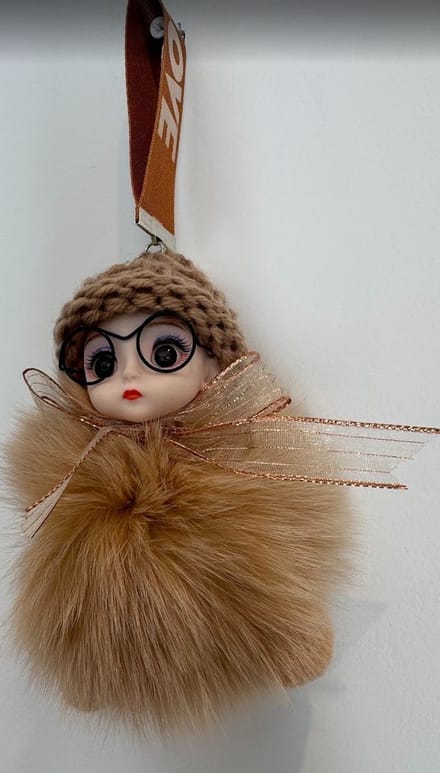 Bruin tashanger - bruin bag key hanger- brown doll keyholder - Bruin pop - cadeautip
