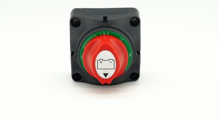 Accu hoofdschakelaar 2 accu's 12v - 24v -48v 200A