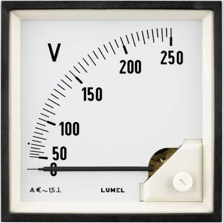 Lumel EA19 500V EA19 500V Inbouwmeetinstrument 96 x 96 mm 500 V/AC Weekijzer
