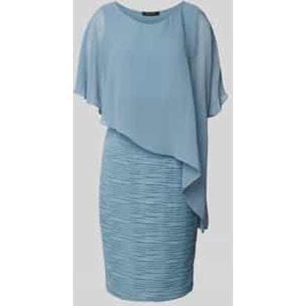 Cocktailjurk met asymmetrisch cape
