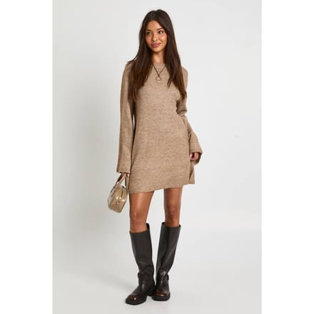 boohoo Dames Crew Neck Flared Sleeve Gebreide Mini Jurk | Taupe | Maat: Medium
