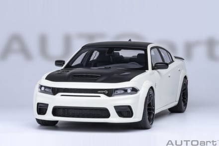 AUTOart 1/18 Dodge Charger SRT Hellcat Redeye Jailbreak, Knuckle White