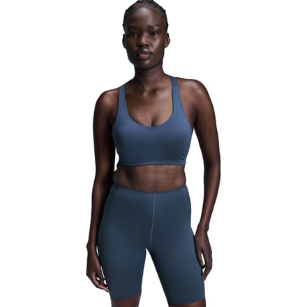 On Active Bra 2 W Denim Maat: XS D-DD | Sport BH's Outlet | Dames | Blauw