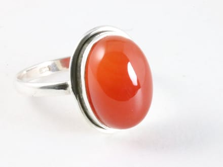 Ovale zilveren ring met carneool - maat 18.5