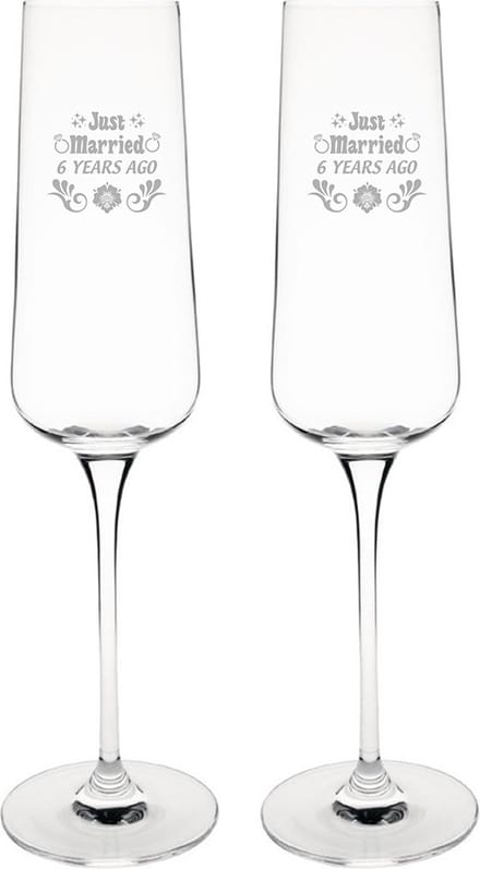 Gegraveerde set Champagneglazen 27cl Just Married 6 years ago