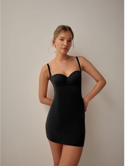 Next - Dames - Vormgevende 'Wear your own bra' behaslip met medium ondersteuning - Zwart