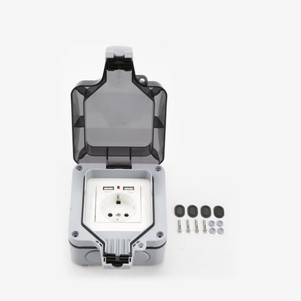 Waterdichte wandcontactdoos met deksel, voorzien van 2 USB-poorten