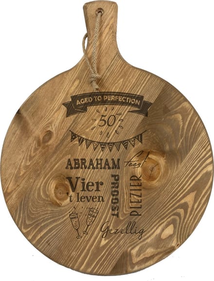 Grote ronde borrelplank / Pizzaplankmet tekst gravure ABRAHAM. Cadeau-50 jaar-abraham. doorsnede 38 cm
