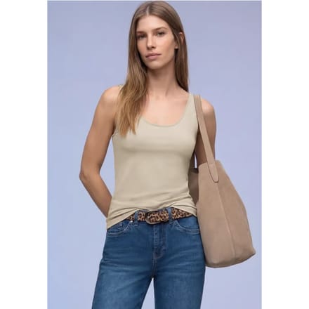 Basic top in effen kleur