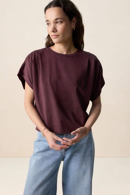Sissy-Boy - Donkerbruine boxy T-shirt