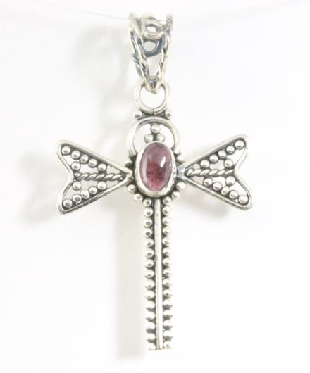 Zilveren libelle hanger met granaat