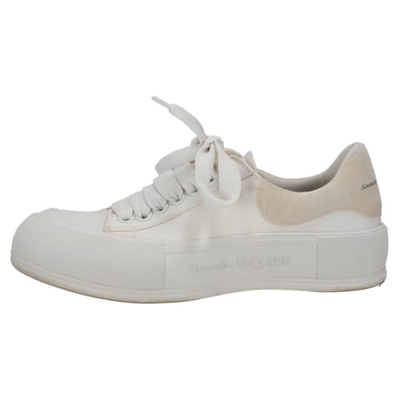 Alexander McQueen Deck Skate Plimsoll Veter Sneakers in Witte Canvas