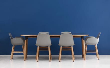Normann Copenhagen - Form fauteuil met metalen frame - wit