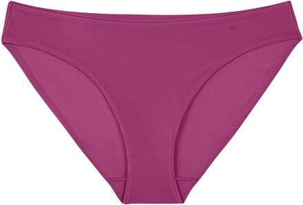 Triumph Tai-Slip Body Make-Up Essentials