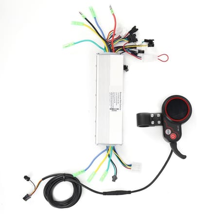 LCD Kleurenscherm Controller Duimgas Dubbele Aandrijving voor Elektrische Scooter Instrument Elektrisch white